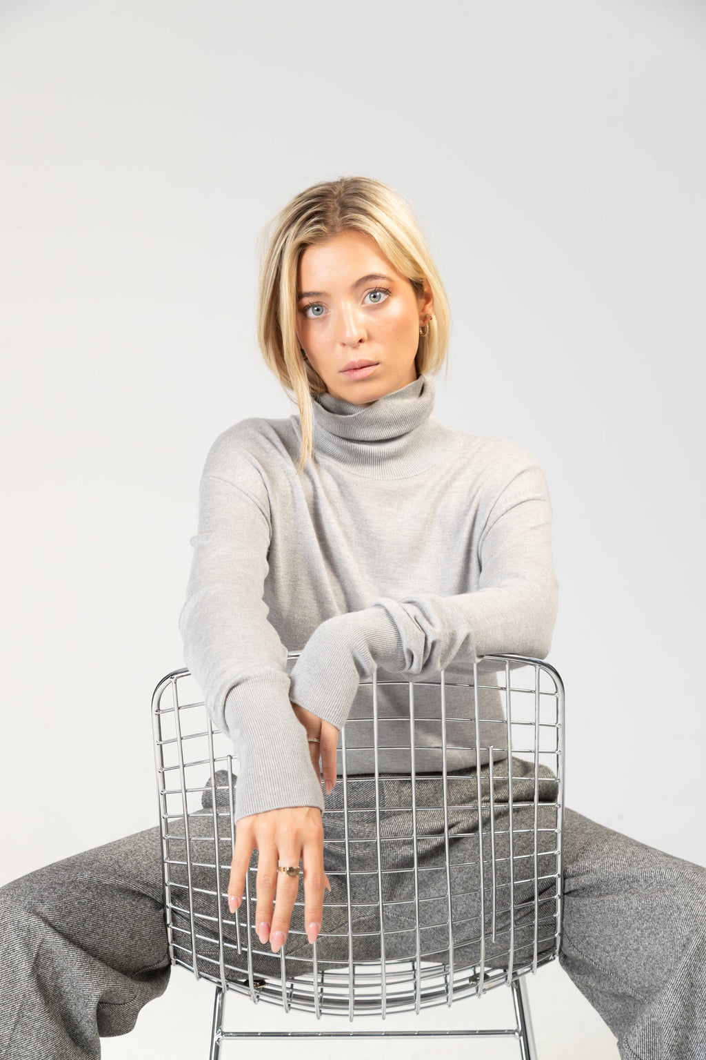 Amber – Dünner Cashmere Seide Rollkragenpullover - Grau