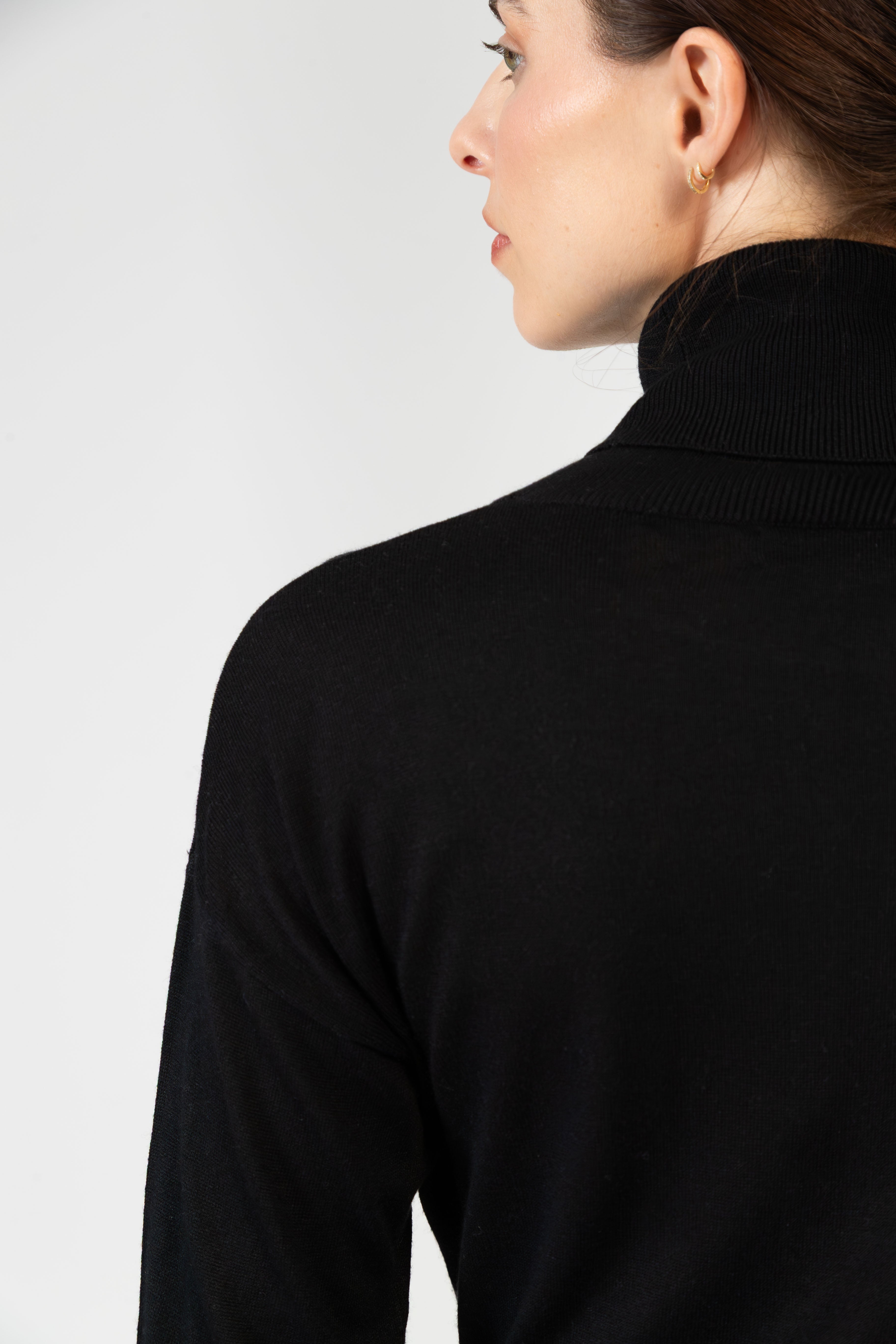 Amber – Dünner Cashmere Seide Rollkragenpullover - Schwarz