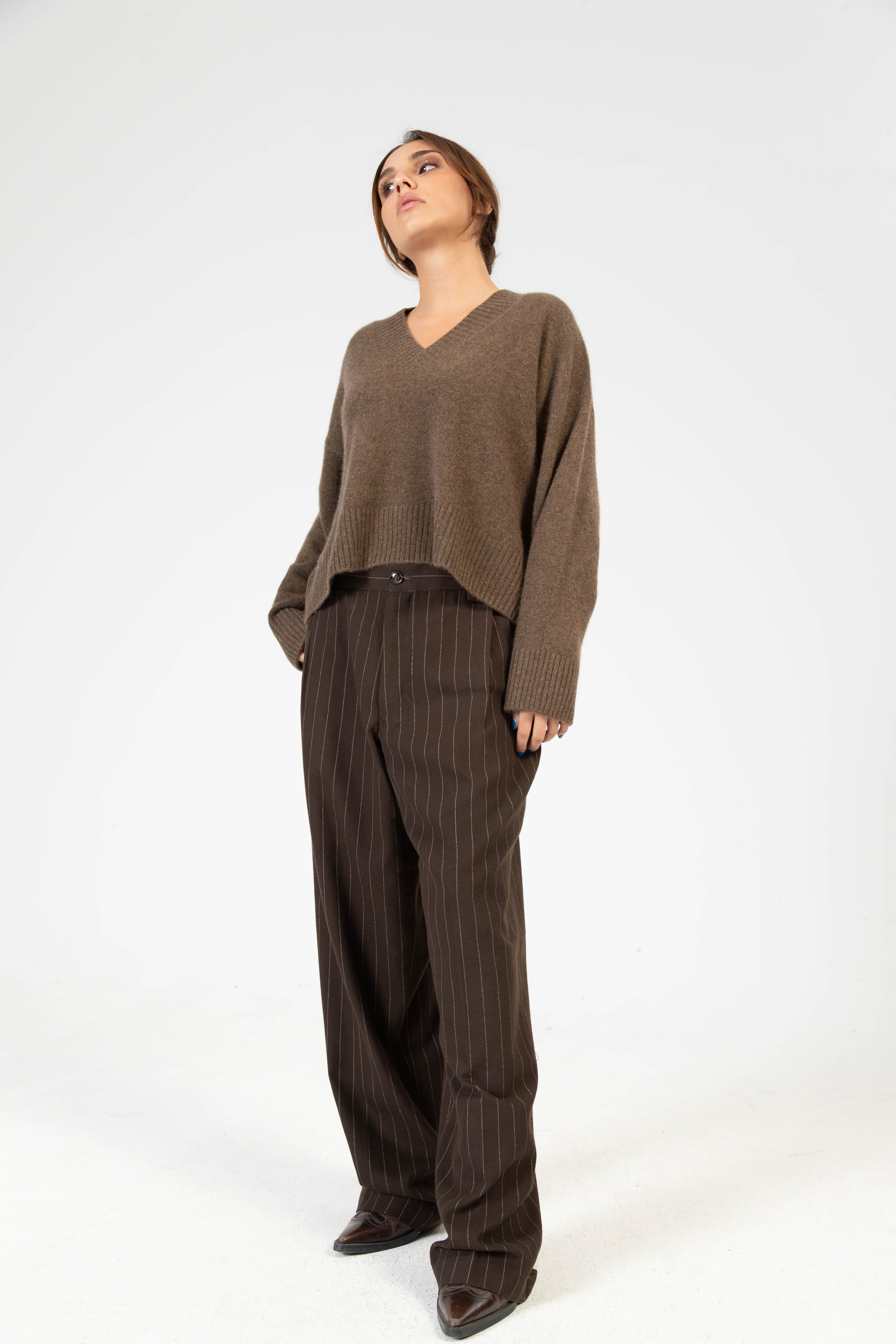 Ava – Chunky Cashmere V-Neck Pullover - Espresso Mélange