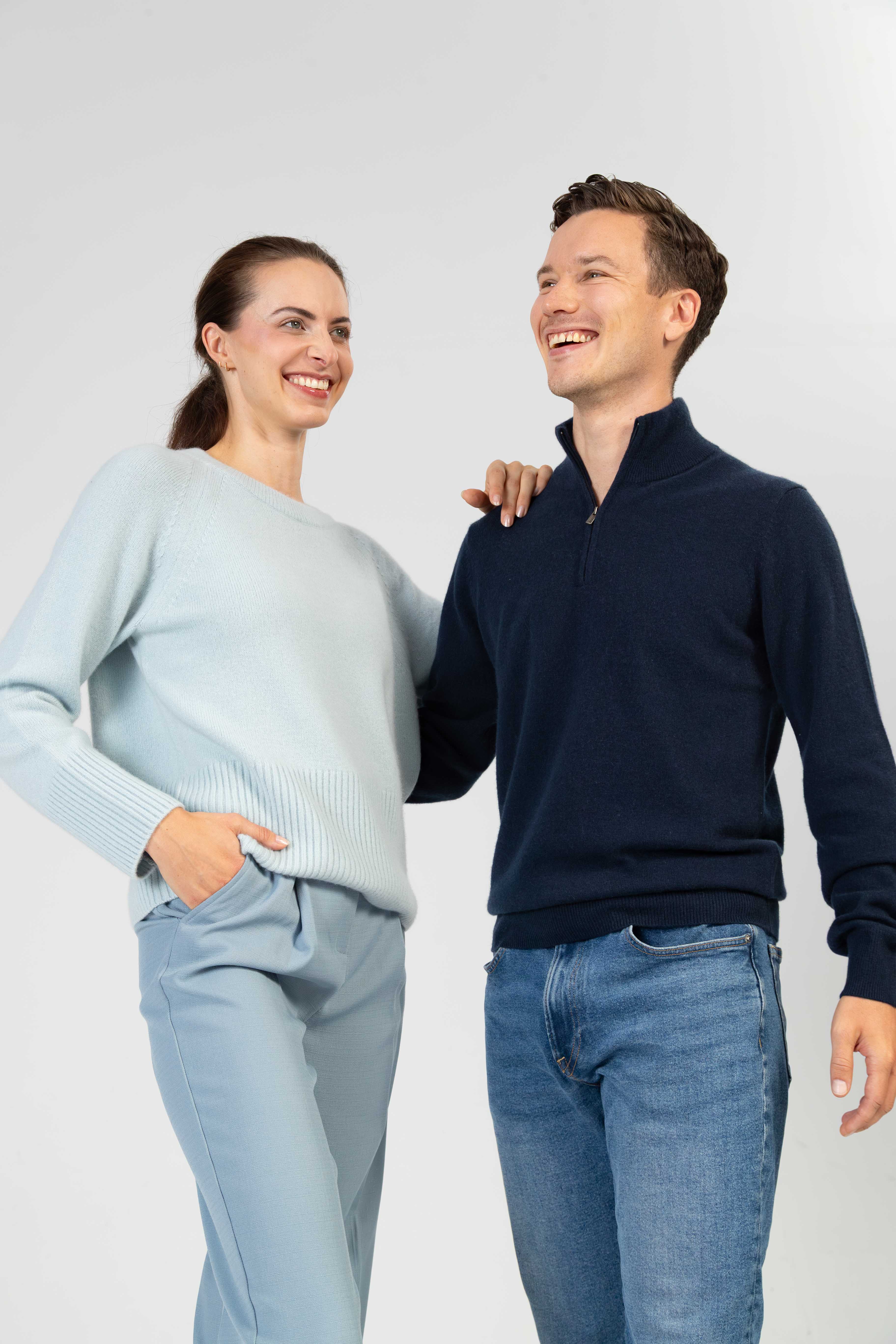 Amelie – Cashmere Rundhals-Pullover - Eisblau