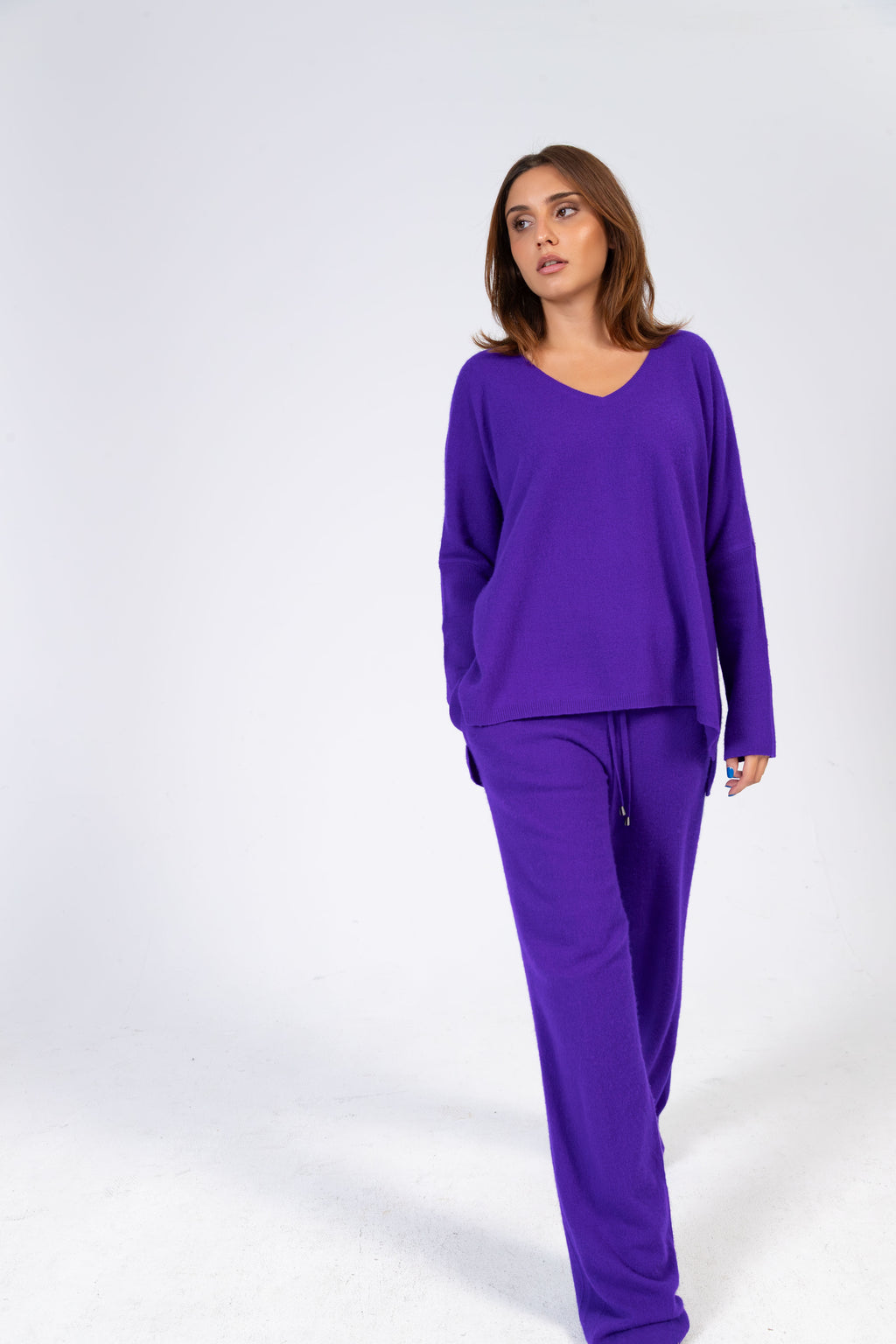 ANOUK - Cashmere Straight Fit Hose mit Seitenstreifen – Violett