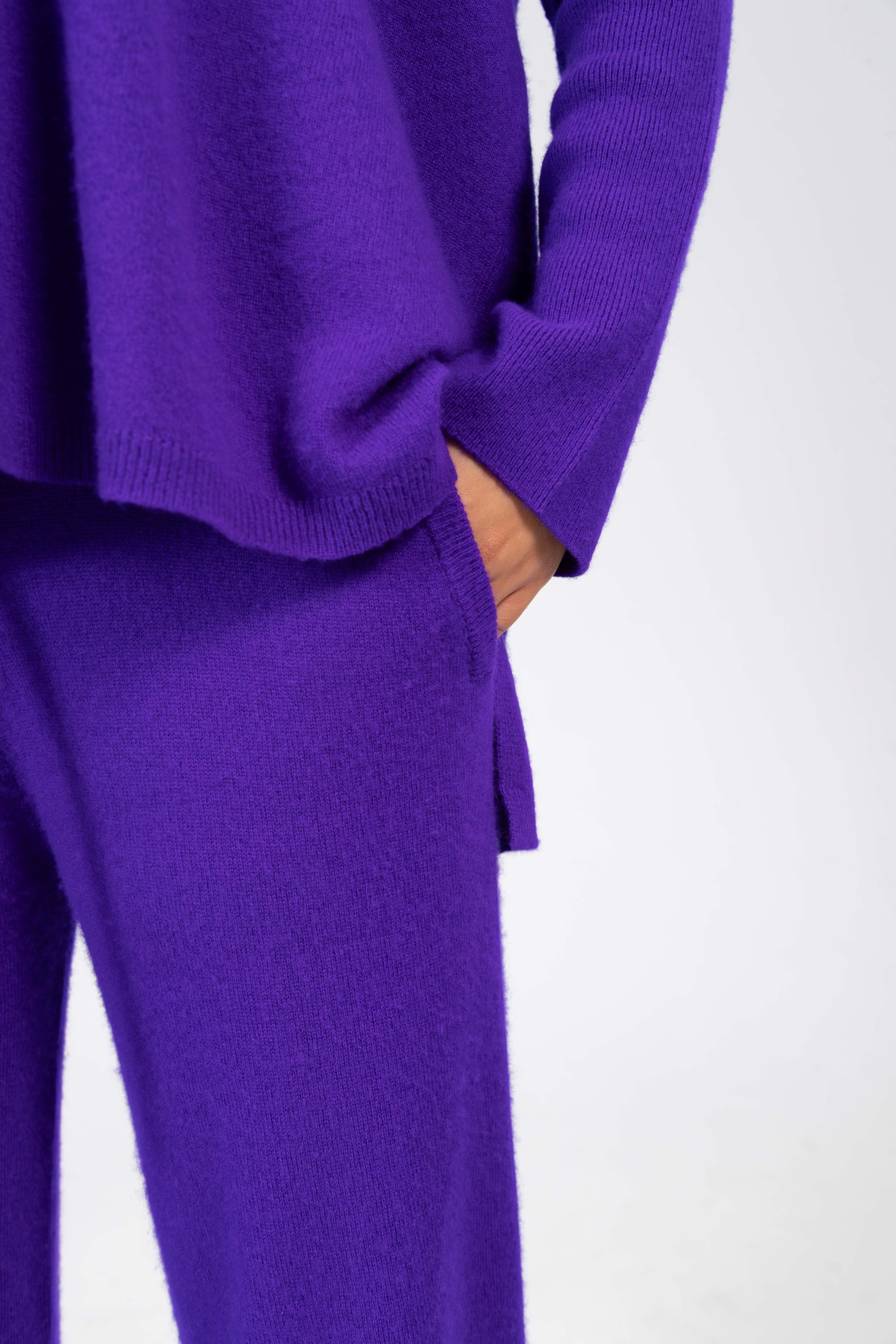 ANOUK - Cashmere Straight Fit Hose mit Seitenstreifen – Violett