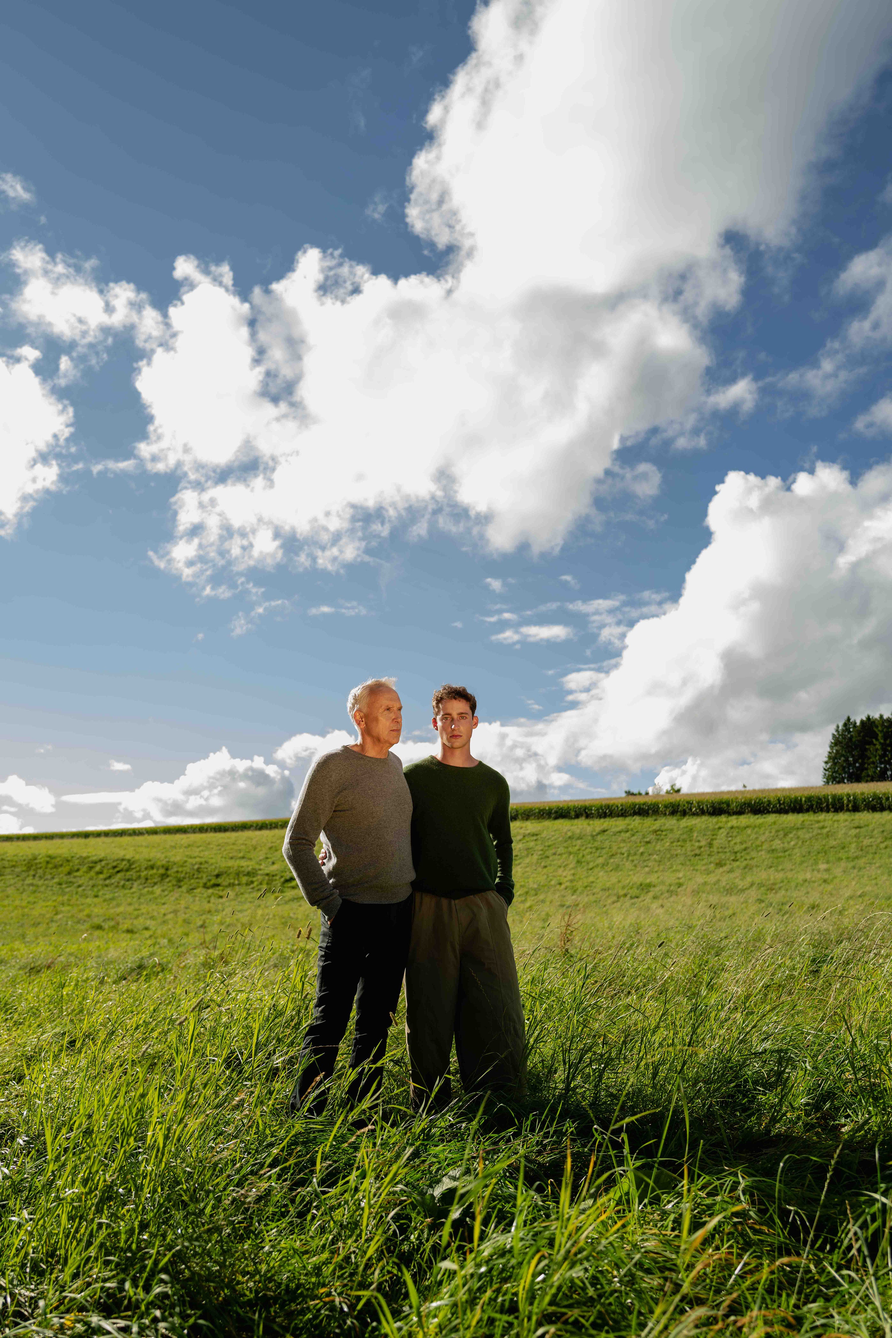 Adrian – Cashmere Klassischer Rundhals-Pullover – Anthrazit