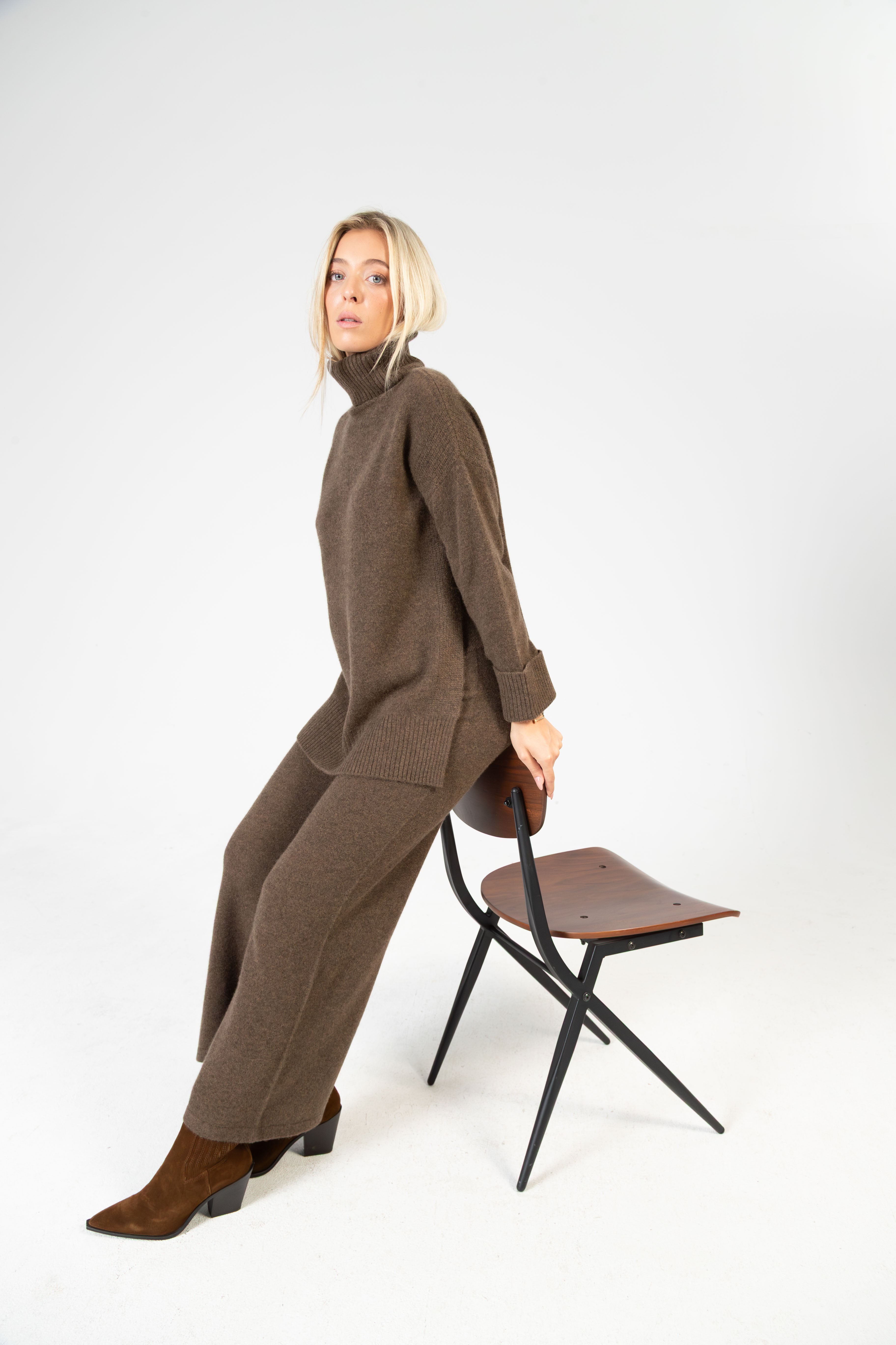 Alba – Cashmere Strickhose mit breitem Komfortbund - Espresso Mélange