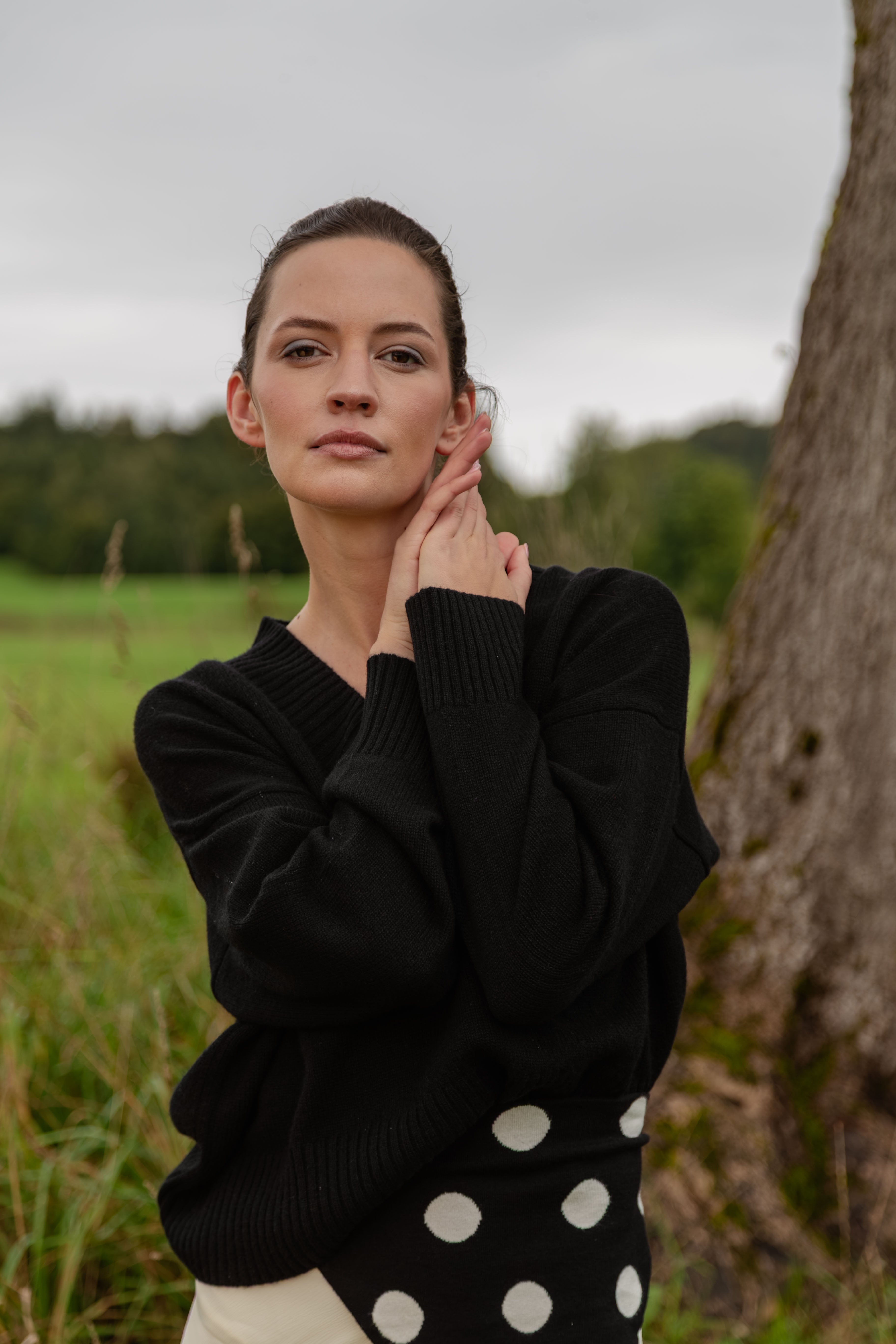 Ava – Chunky Cashmere V-Neck Pullover - Schwarz